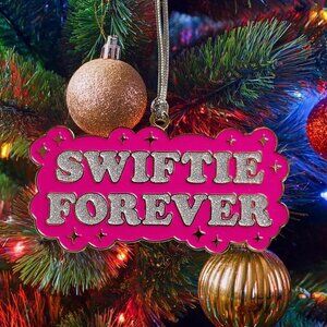 TAYLOR SWIFT SWIFTIE FOREVER CHRISTMAS ORNAMENT